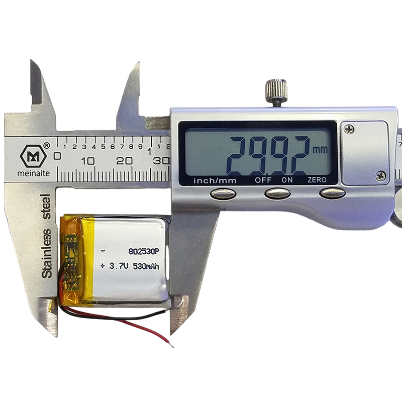 بطارية ليثيوم أيون خفيفة الوزن - مراجعة Electronics And Gadgets Ce وسعره