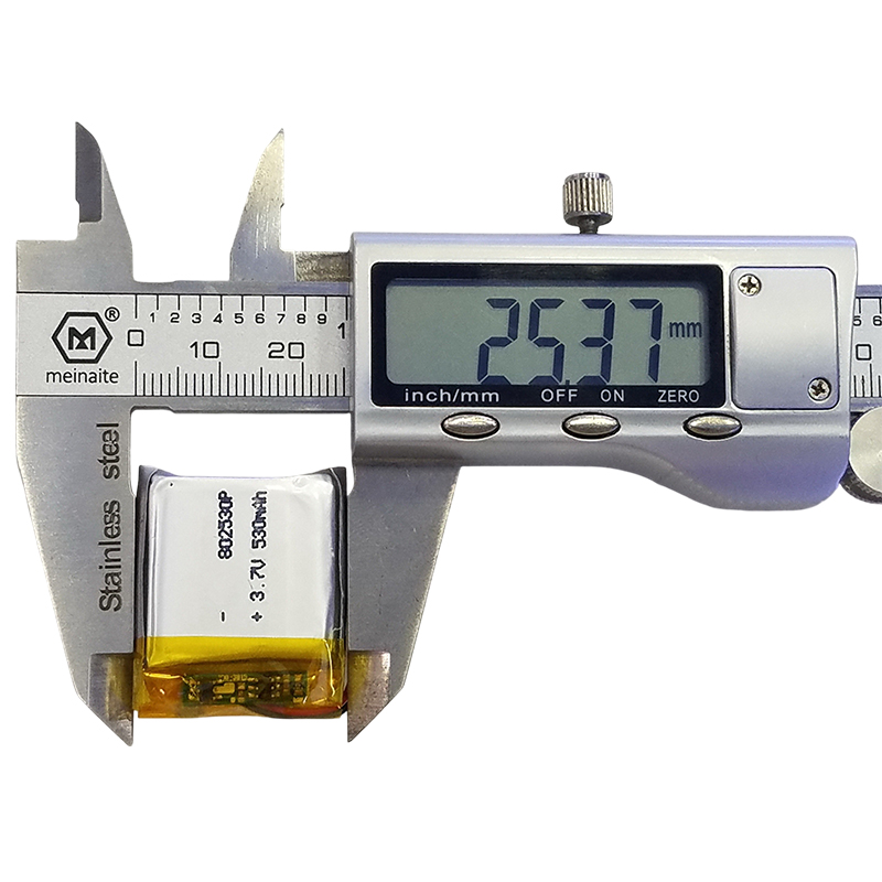 بطارية ليثيوم أيون خفيفة الوزن - مراجعة Electronics And Gadgets Ce وسعره