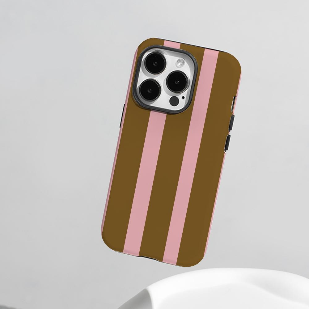 غطاء هاتف أنيق بخطوط ملونة أفق - مراجعة Apple Iphone 15 وسعره